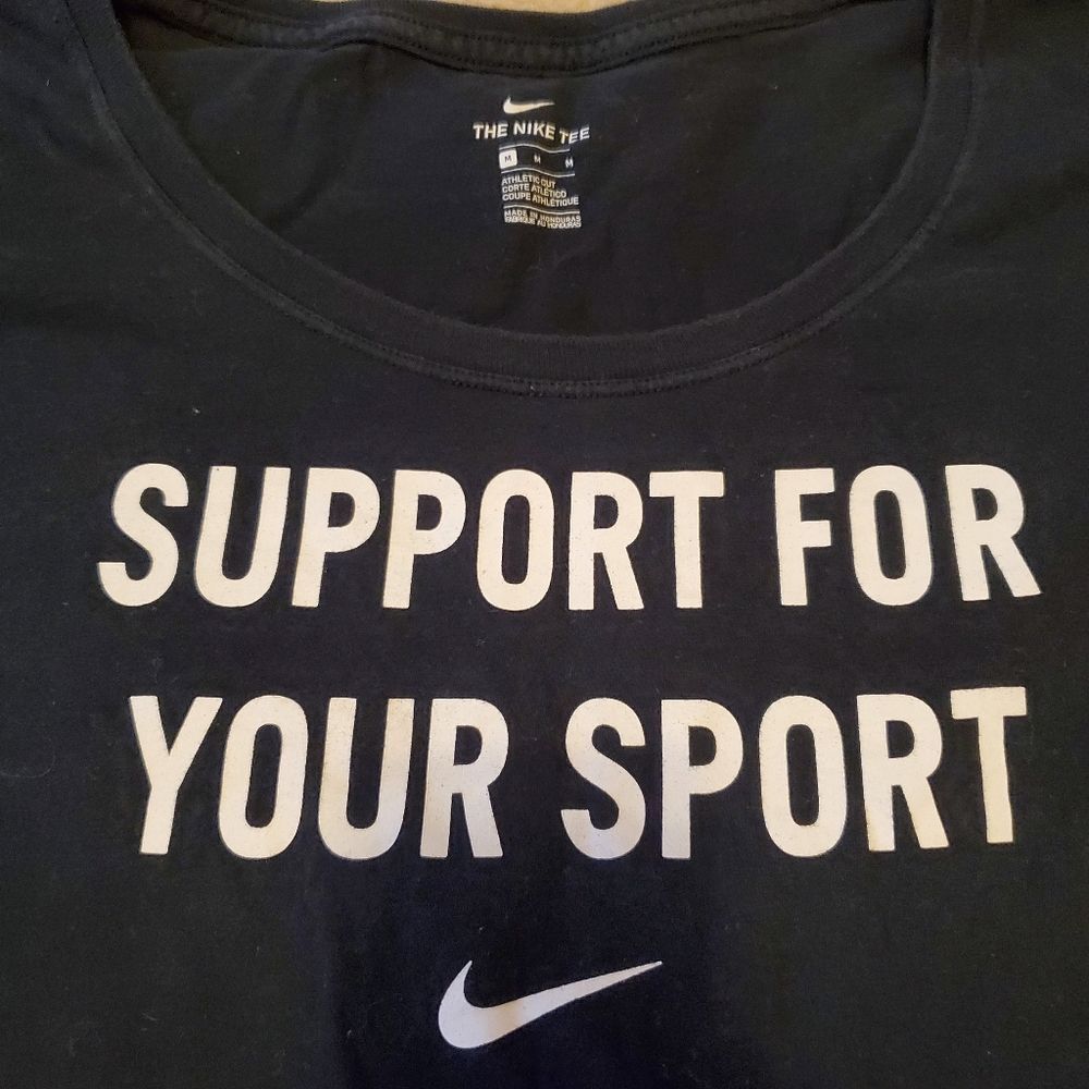 Nike top - Picture 2 of 5